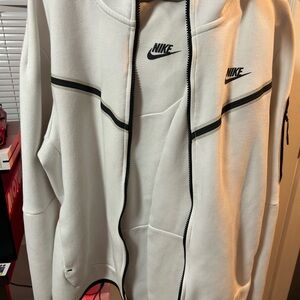 Nike White and Black Zip-Up Hoodie